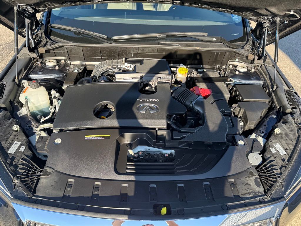 2024 Infiniti QX50 Luxe AWD photo 7