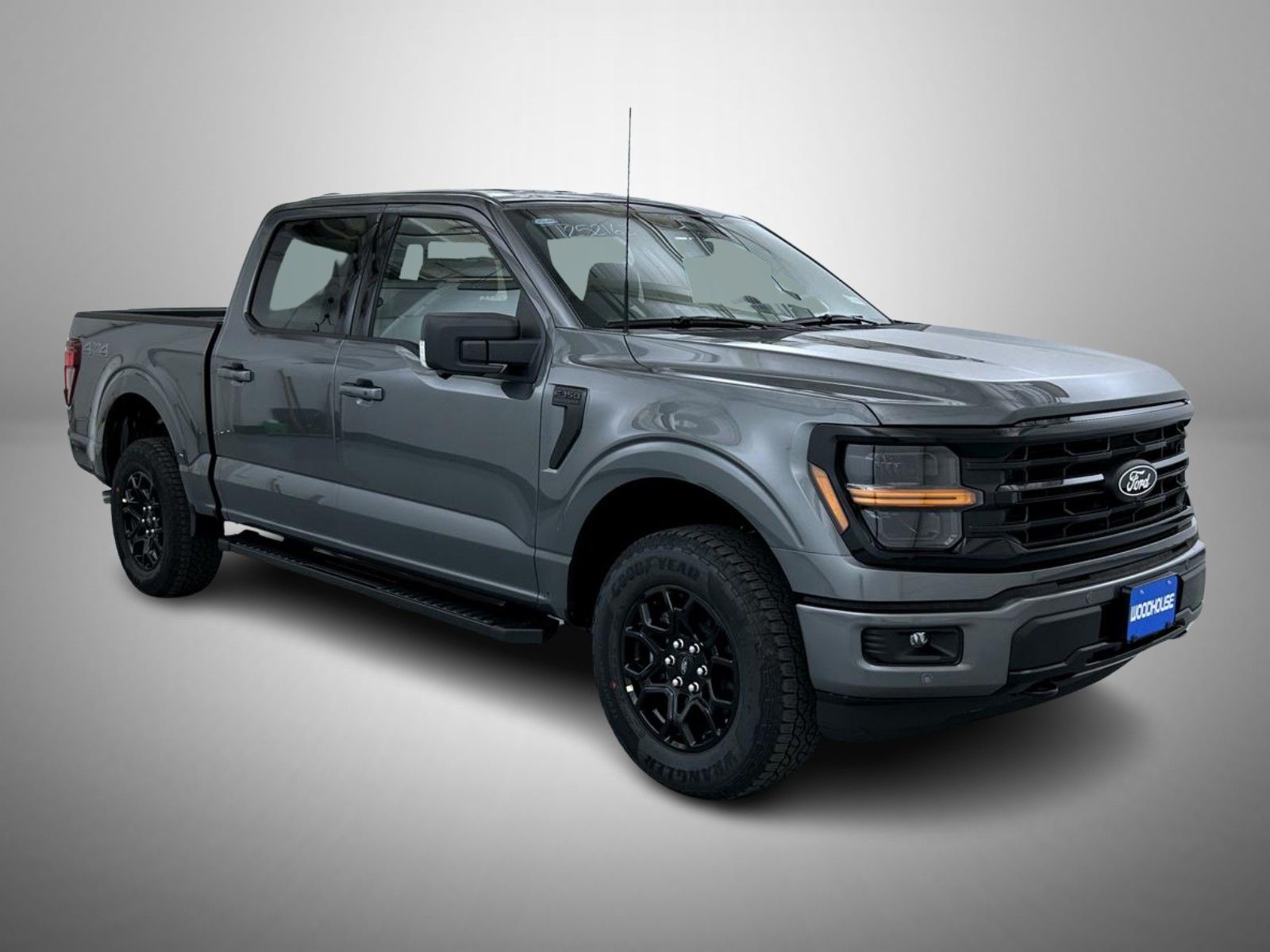 2025 Ford F-150 XLT photo 3