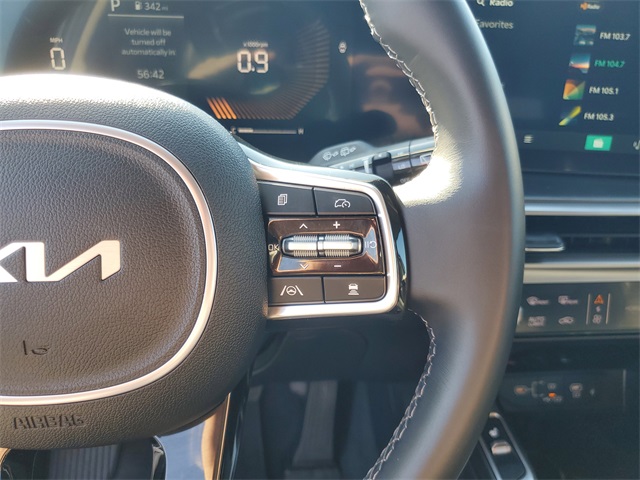 2025 Kia Sorento S photo 17