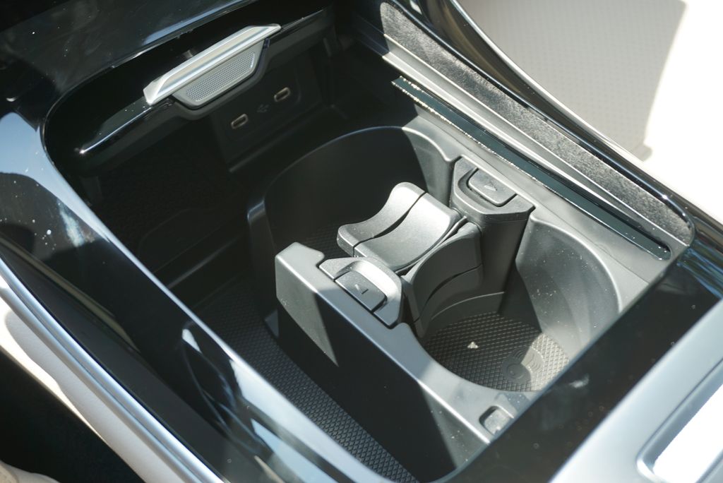 2025 Mercedes Benz C 300 photo 35