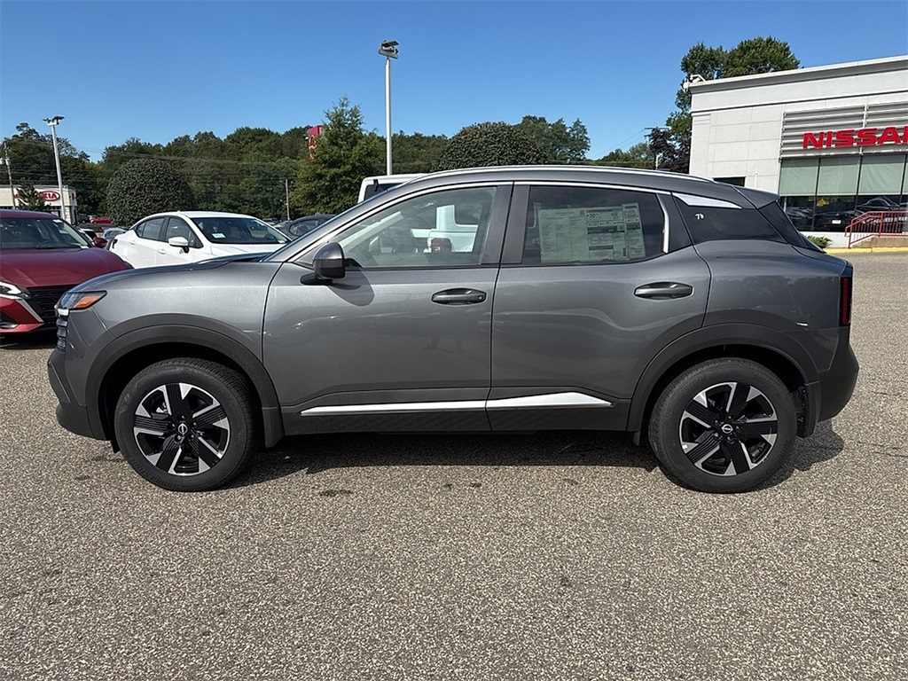 2025 Nissan Kicks SV photo 3
