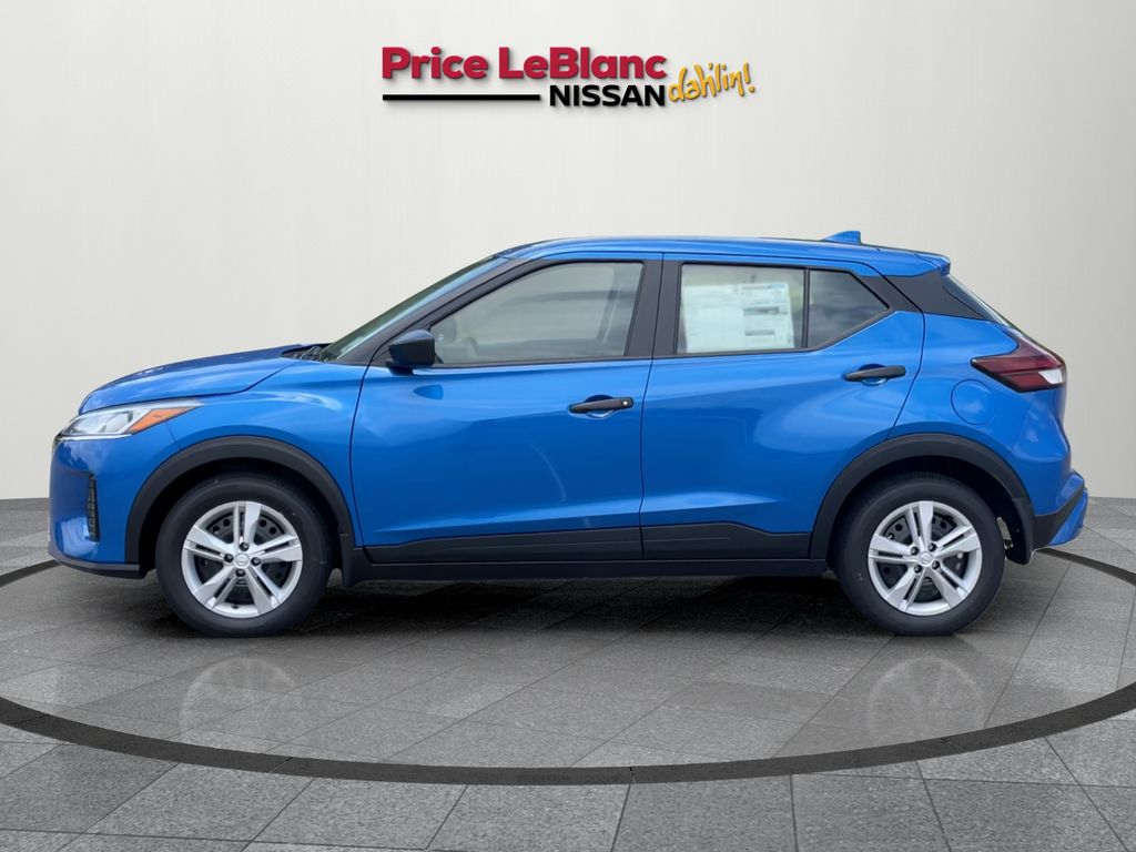 2025 Nissan Kicks Play S photo 4
