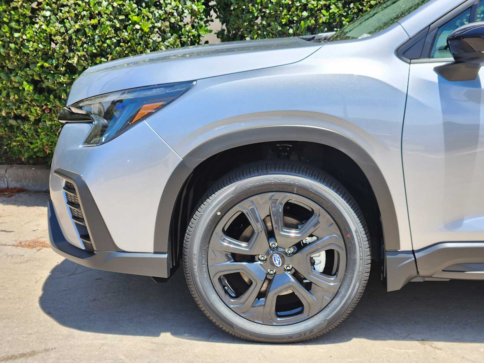 2025 Subaru Ascent Onyx Edition Touring photo 4
