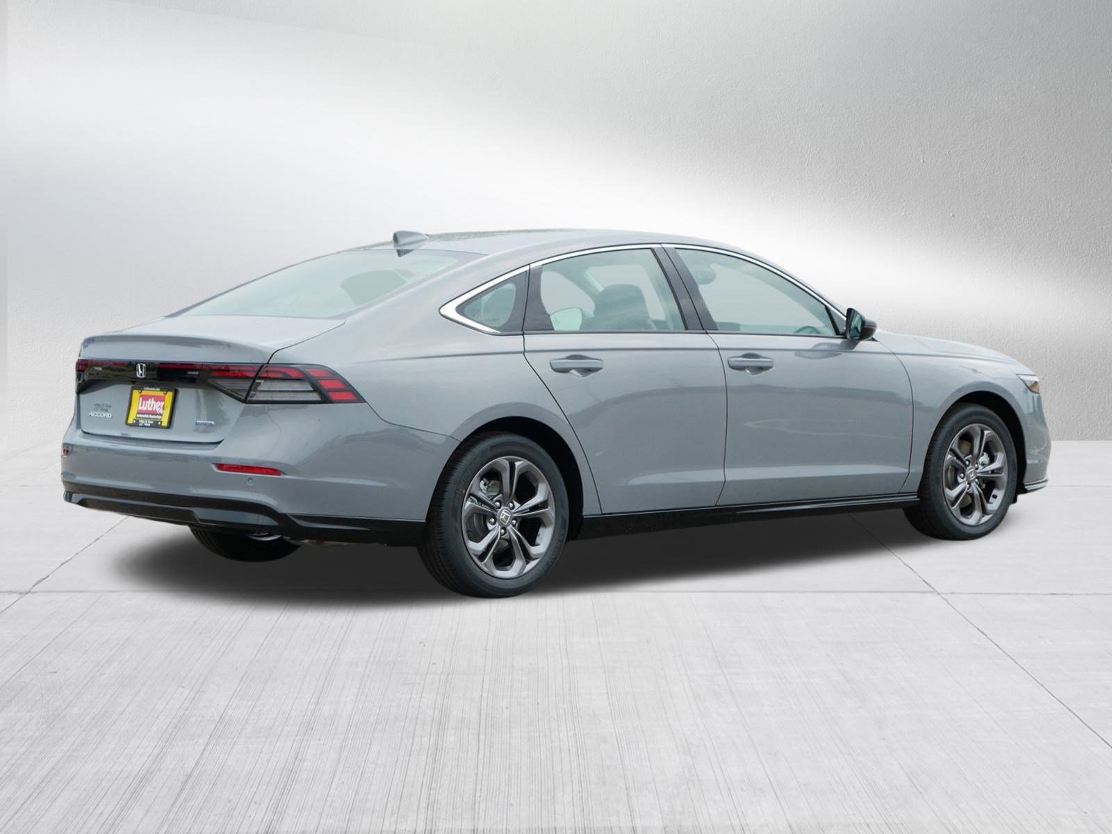 2025 Honda Accord Hybrid EX-L photo 4