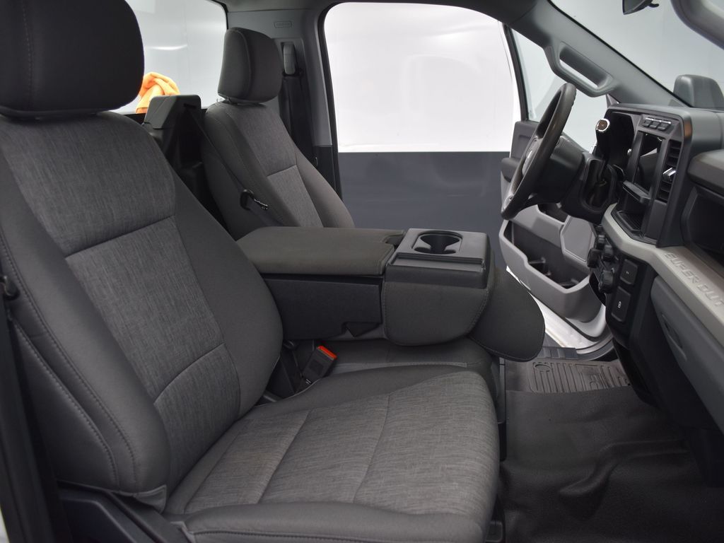 2024 Ford F-250 photo 19