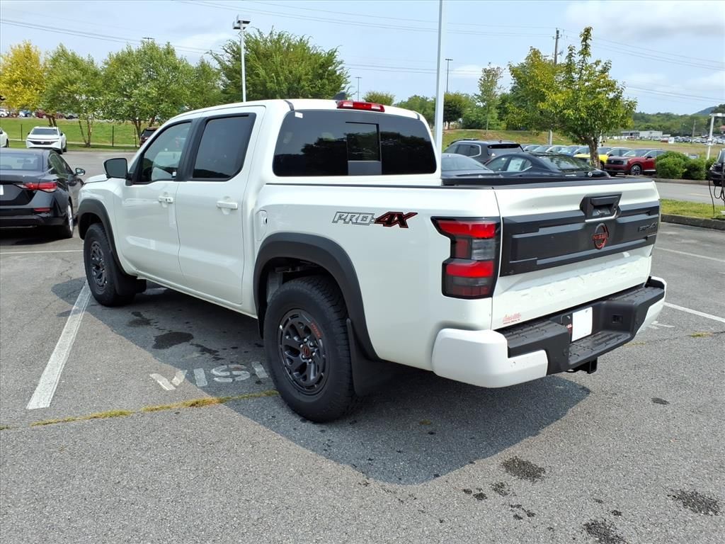 2025 Nissan Frontier Crew Cab PRO-4X photo 5