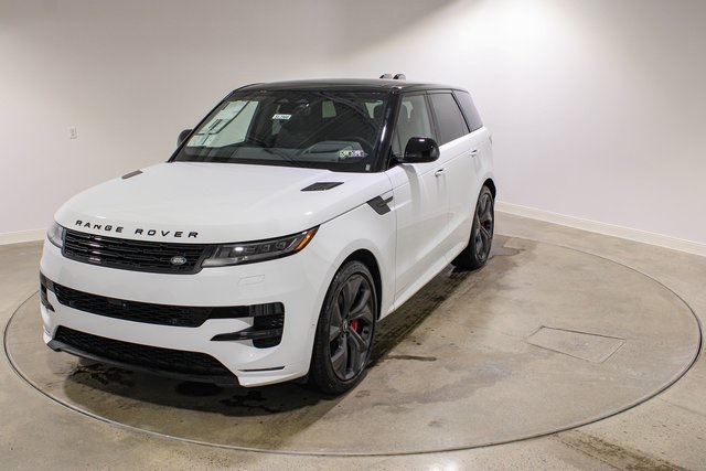 2025 Land Rover Range Rover Sport Dynamic SE's photo