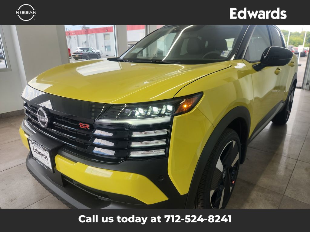 2025 Nissan Kicks SR photo 4