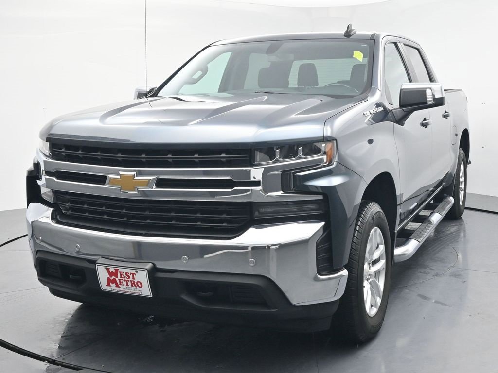 Used 2019 Chevrolet Silverado 1500 LT with VIN 3GCUYDEDXKG203571 for sale in Monticello, Minnesota