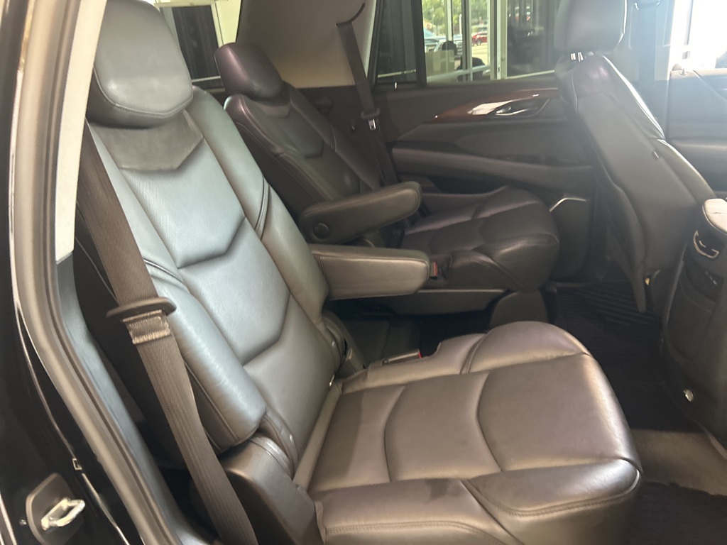 2020 Cadillac Escalade Premium Luxury photo 18