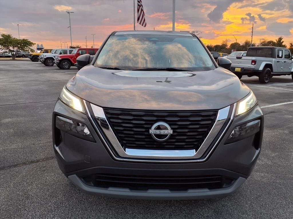 2023 Nissan Rogue S photo 16
