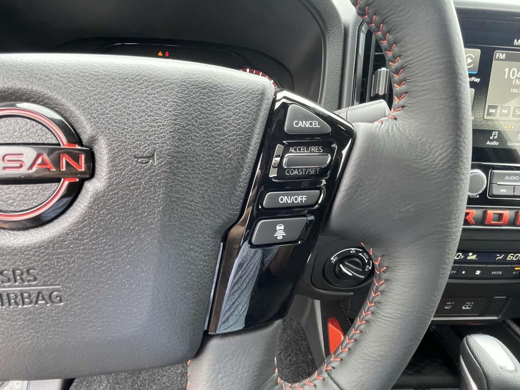 2025 Nissan Frontier PRO-4X photo 17