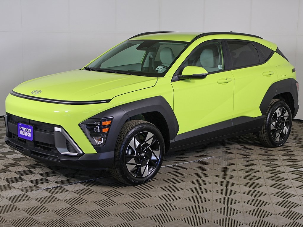 2025 Hyundai Kona SEL photo 3