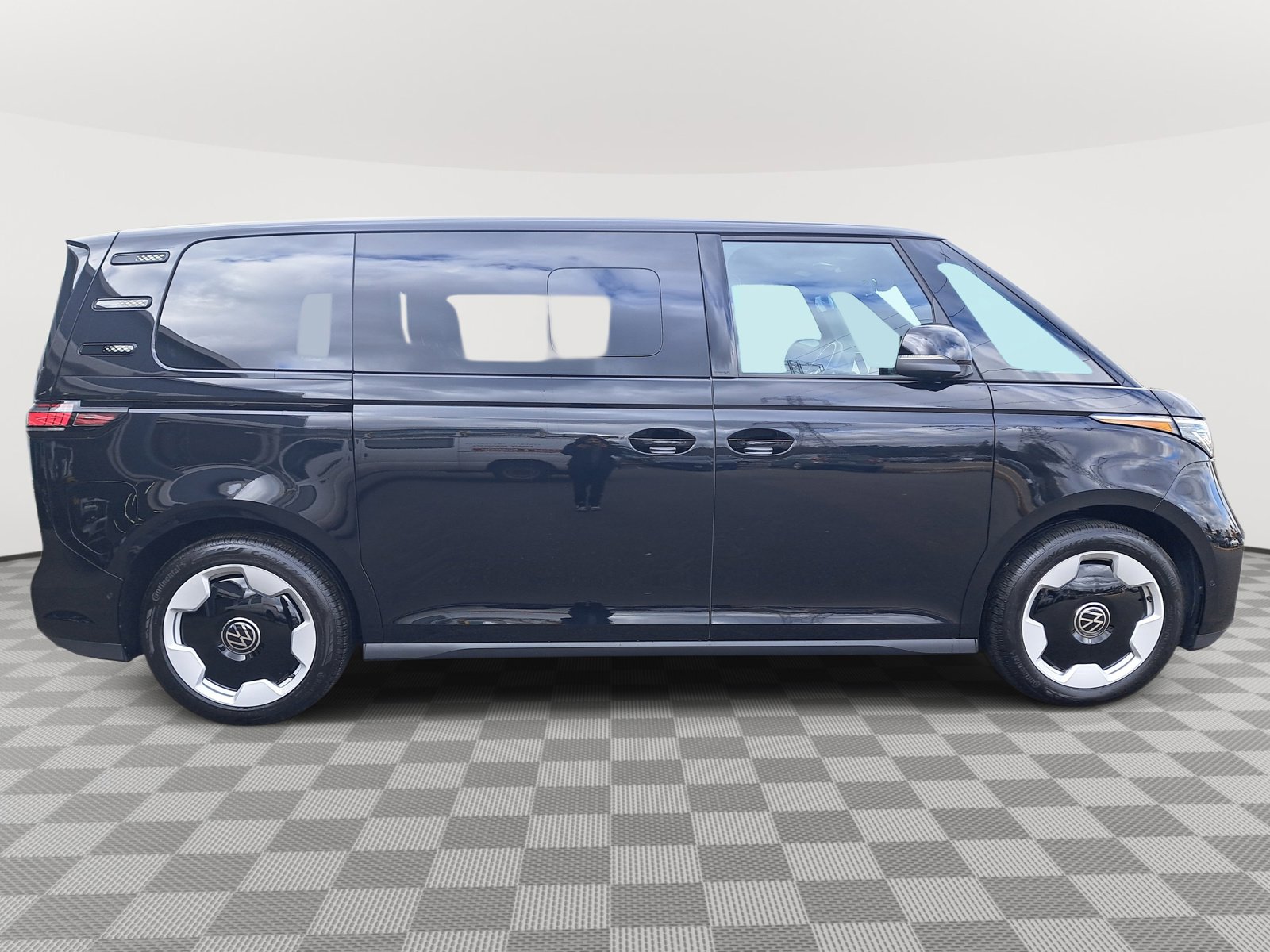 2025 Volkswagen ID. Buzz Pro S photo 4