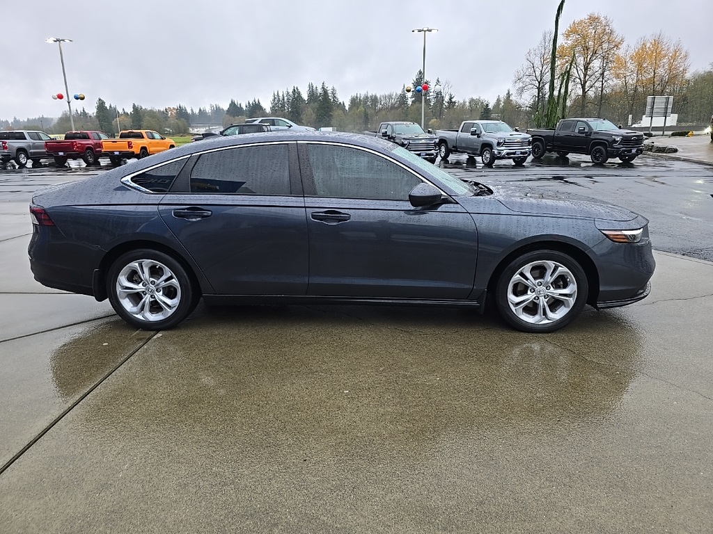 2023 Honda Accord LX photo 4