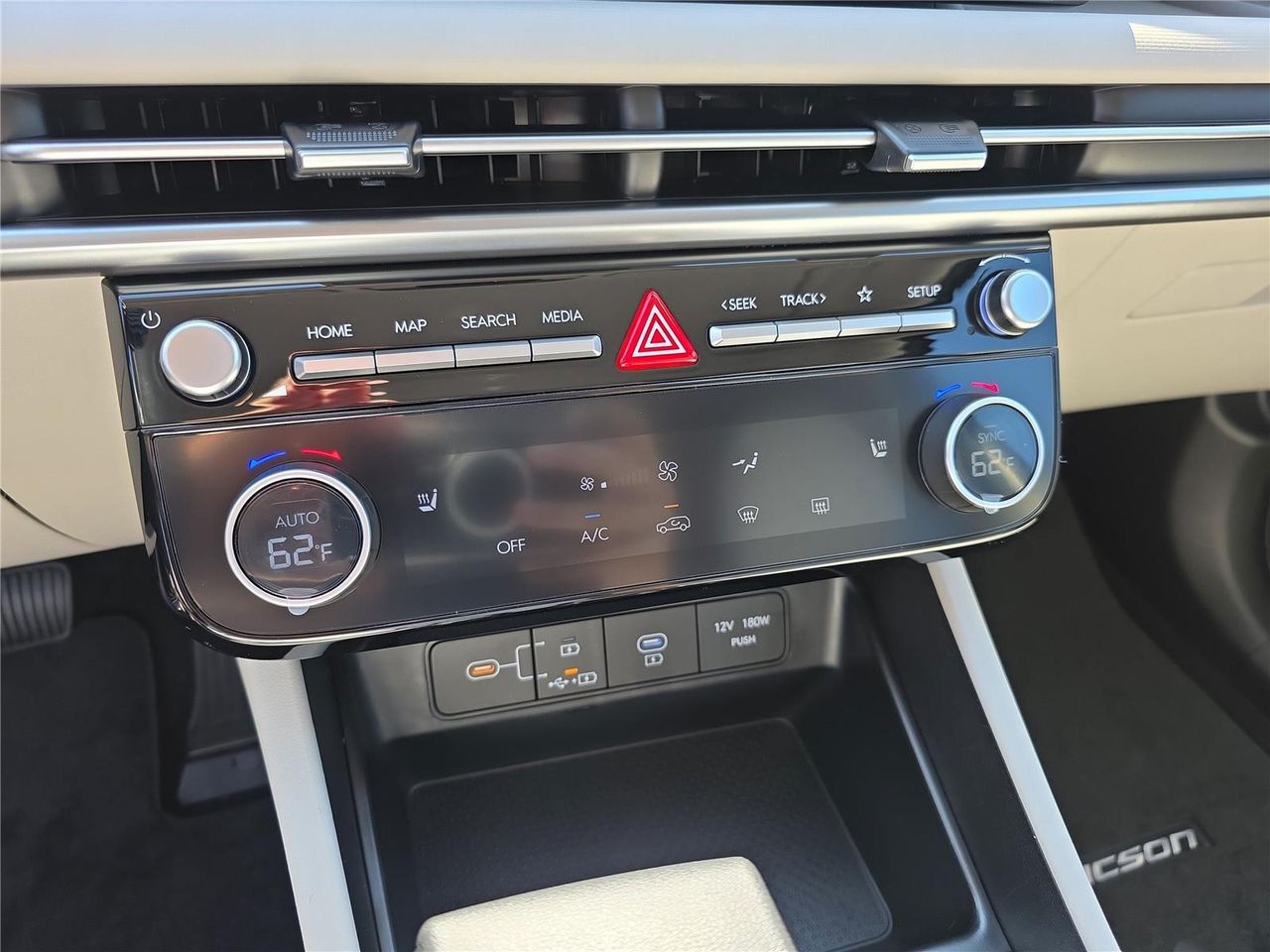 2026 Hyundai Tucson SEL photo 13