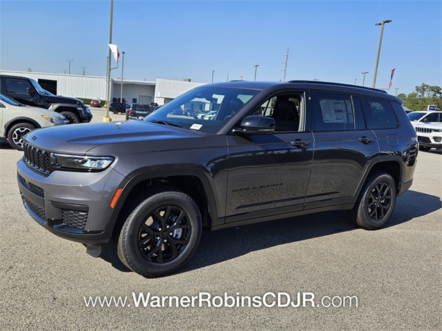 2025 Jeep Grand Cherokee Altitude X photo 3