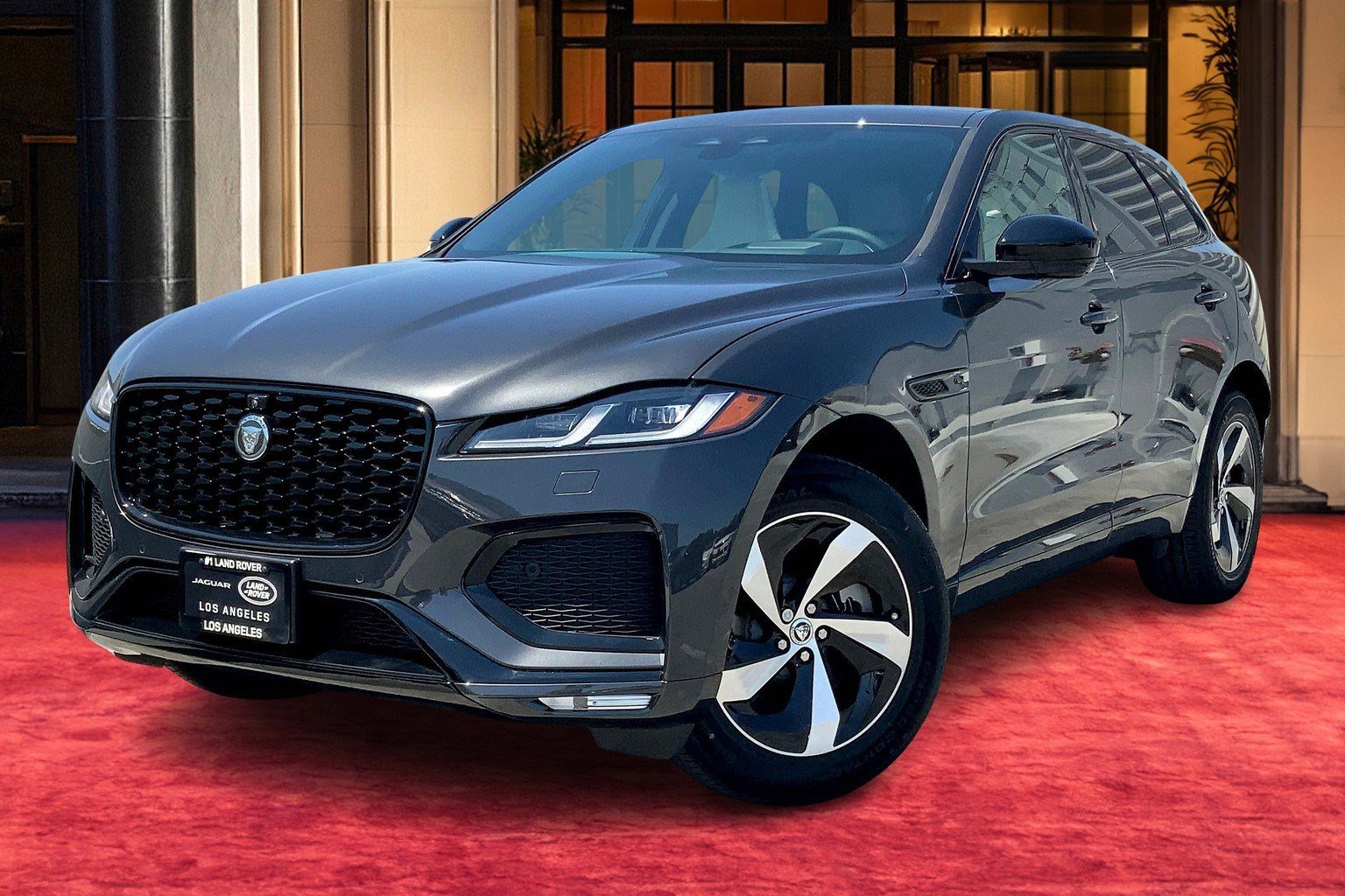 2026 Jaguar F-Pace R-Dynamic S's photo