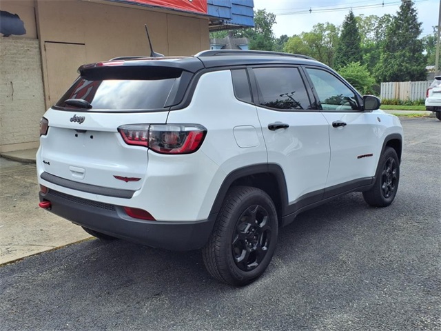 2023 Jeep Compass Trailhawk photo 4