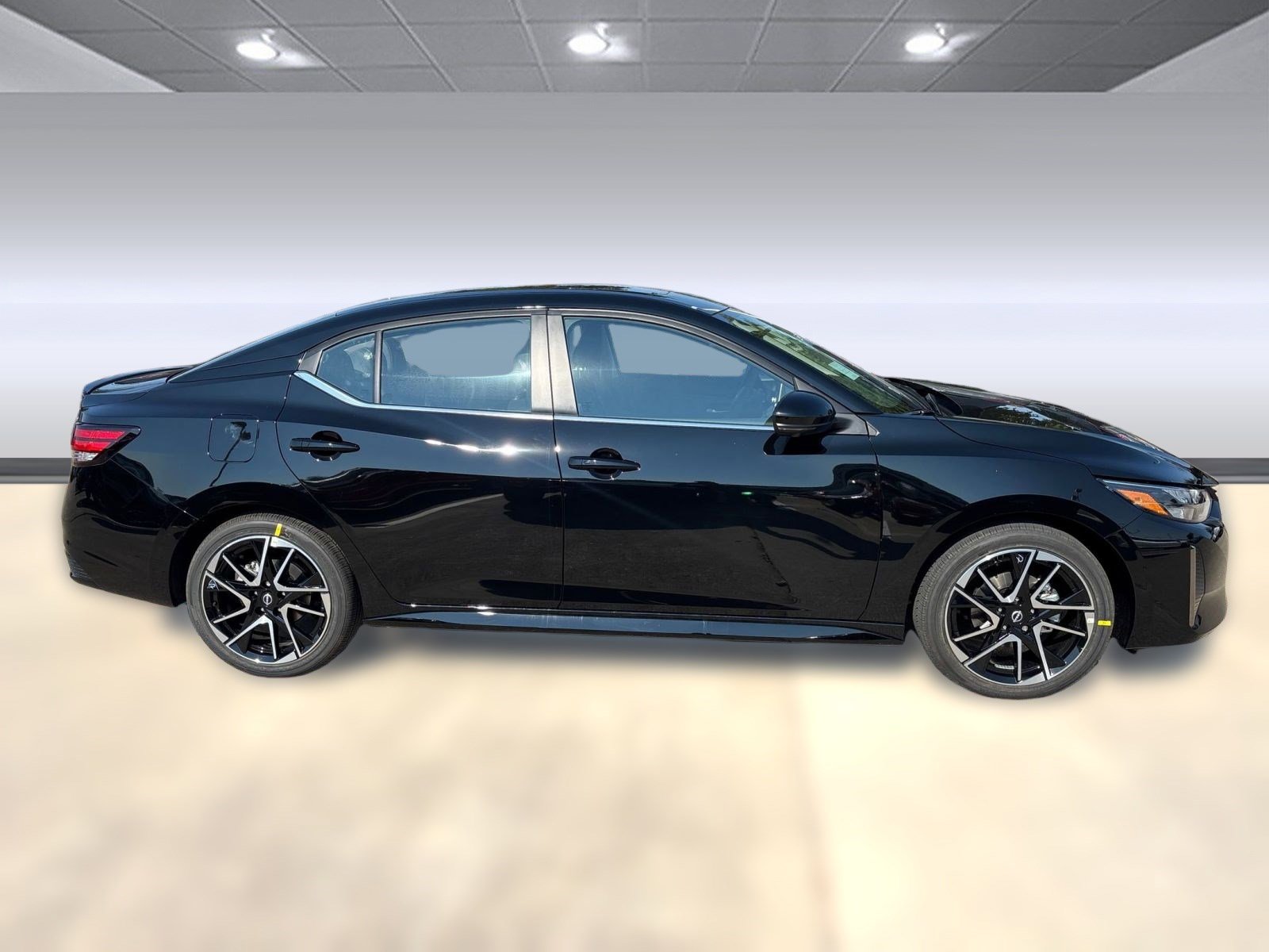 2025 Nissan Sentra SR photo 8