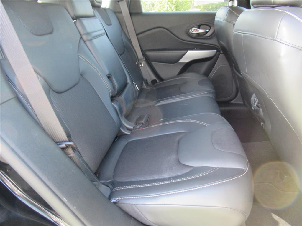 2018 Jeep Cherokee Latitude photo 25