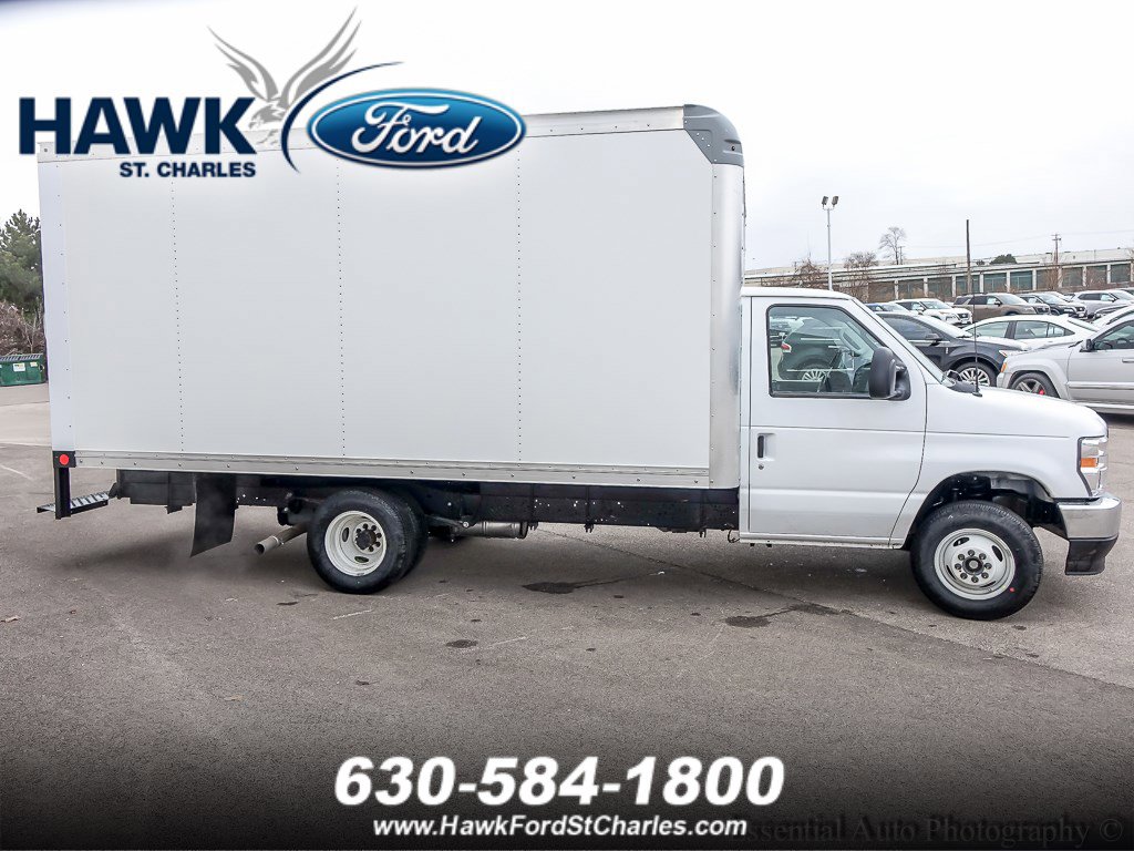 2024 Ford E-350 photo 7
