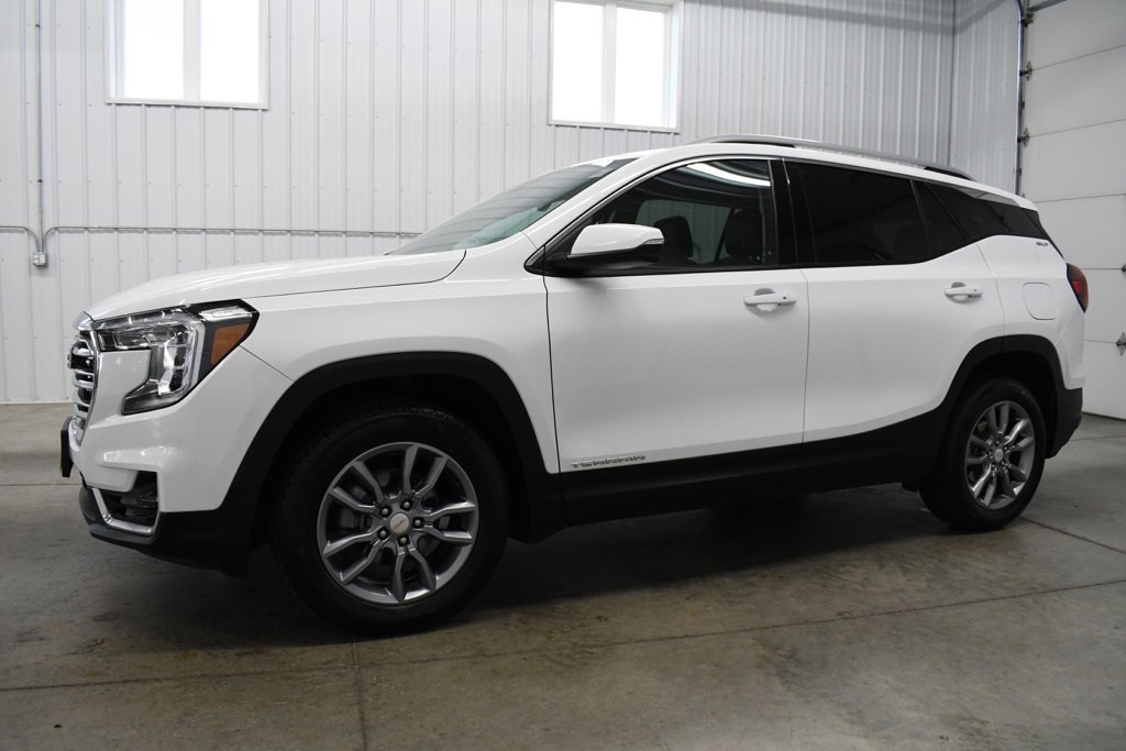 Used 2024 GMC Terrain SLT with VIN 3GKALVEG9RL224287 for sale in Forest Lake, Minnesota