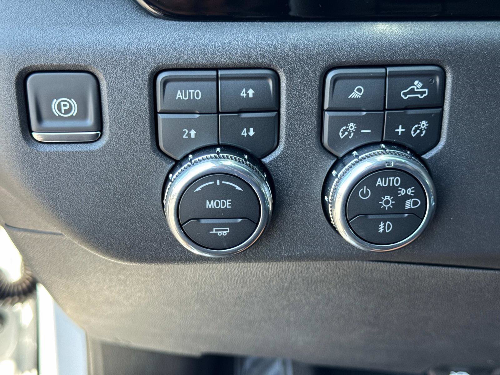 2025 Gmc Sierra 1500 SLT photo 18