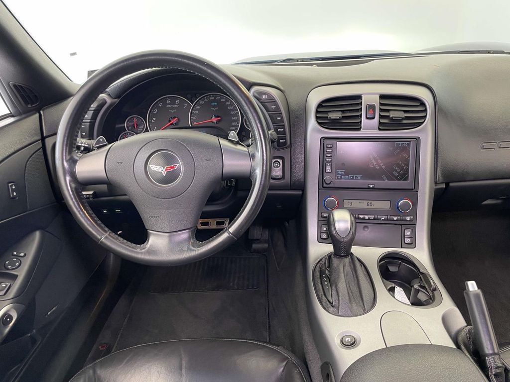 2006 Chevrolet Corvette Base photo 20