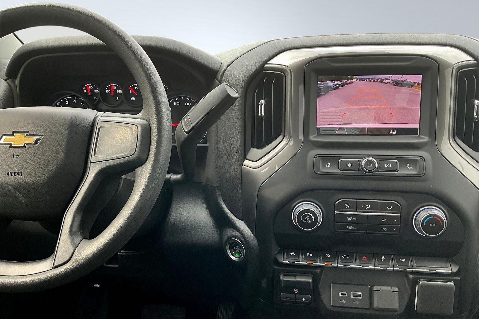 2025 Chevrolet Silverado 1500 photo 4