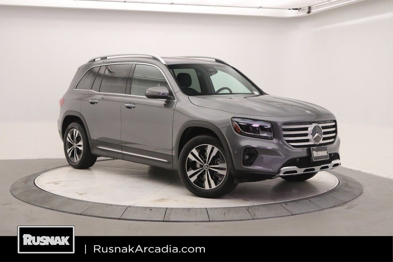 2026 Mercedes-Benz GLB GLB 250's photo