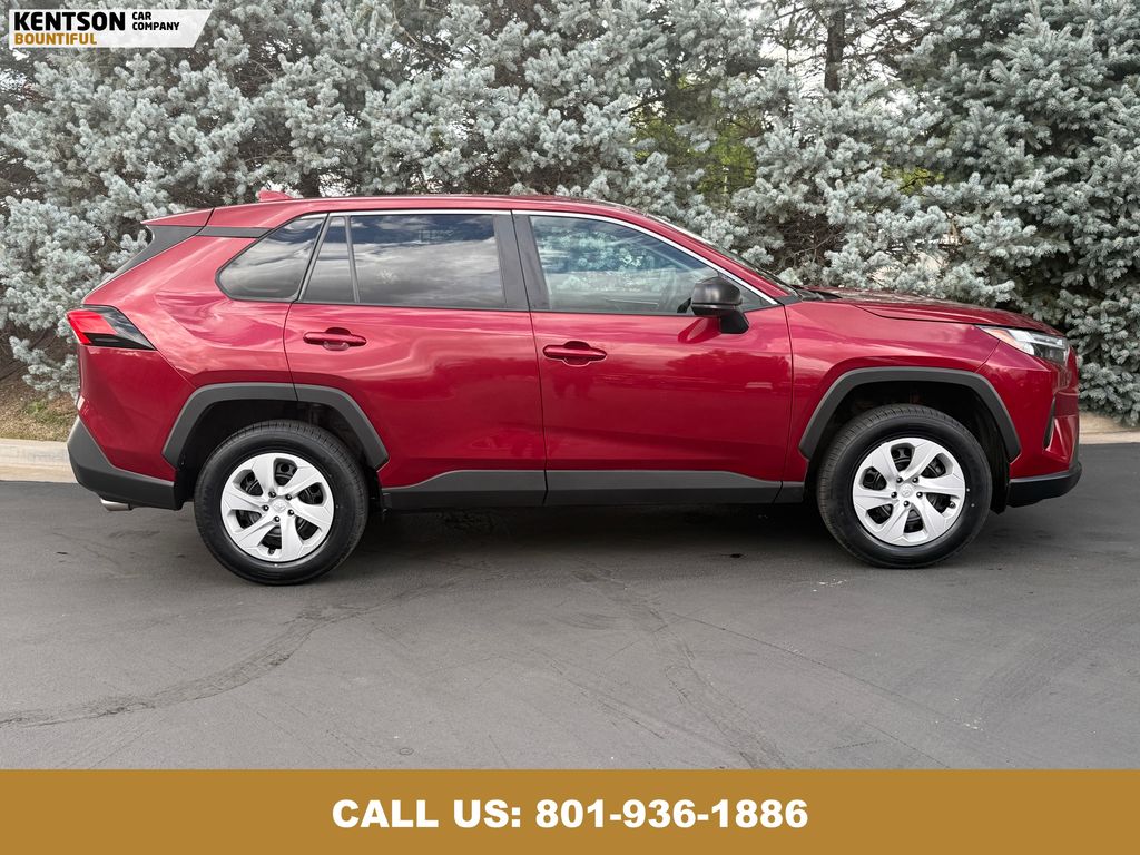 2024 Toyota RAV4 LE photo 10