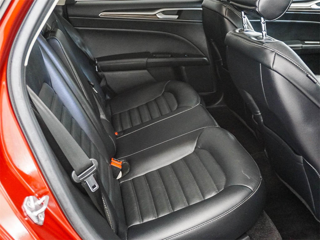 2017 Ford Fusion Energi SE photo 13