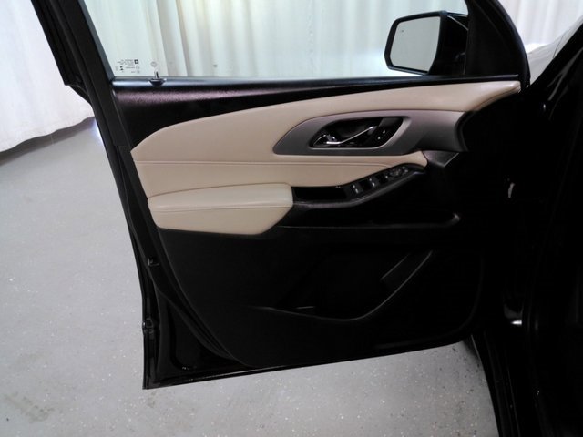 2023 Chevrolet Traverse LS photo 11