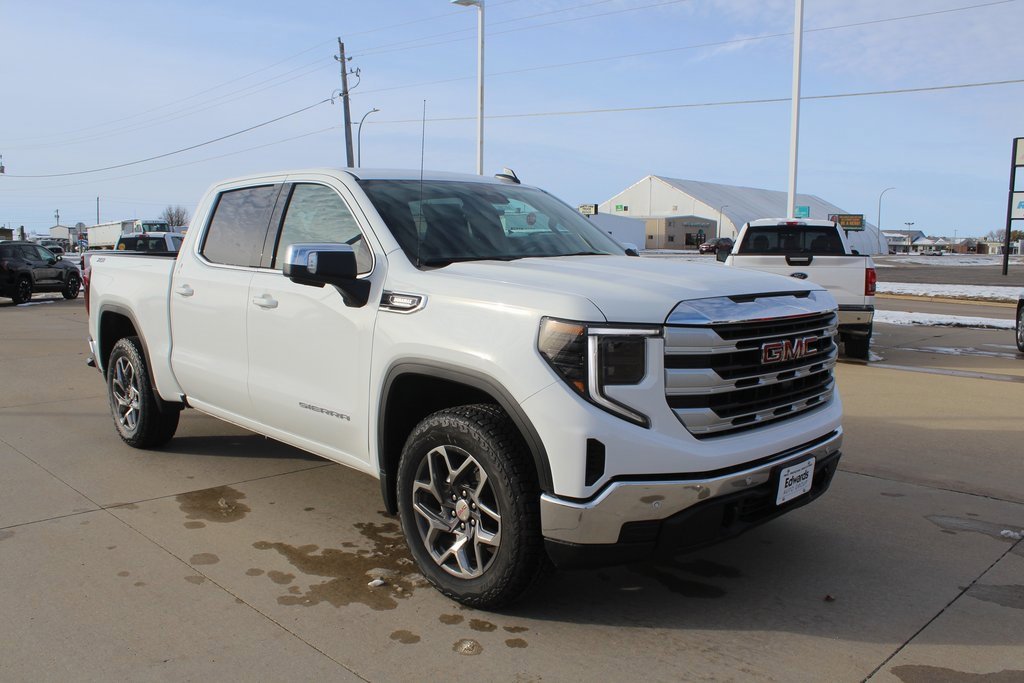 2026 GMC Sierra 1500 SLE's photo