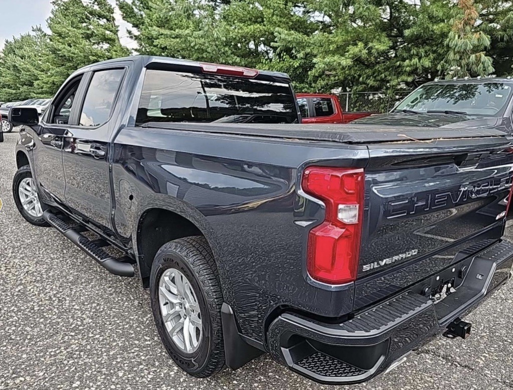 2021 Chevrolet Silverado 1500 RST Z71 photo 3