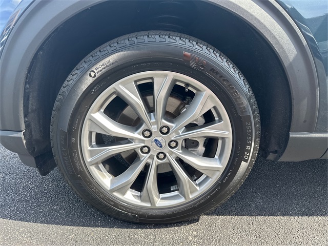 2023 Ford Explorer XLT photo 13