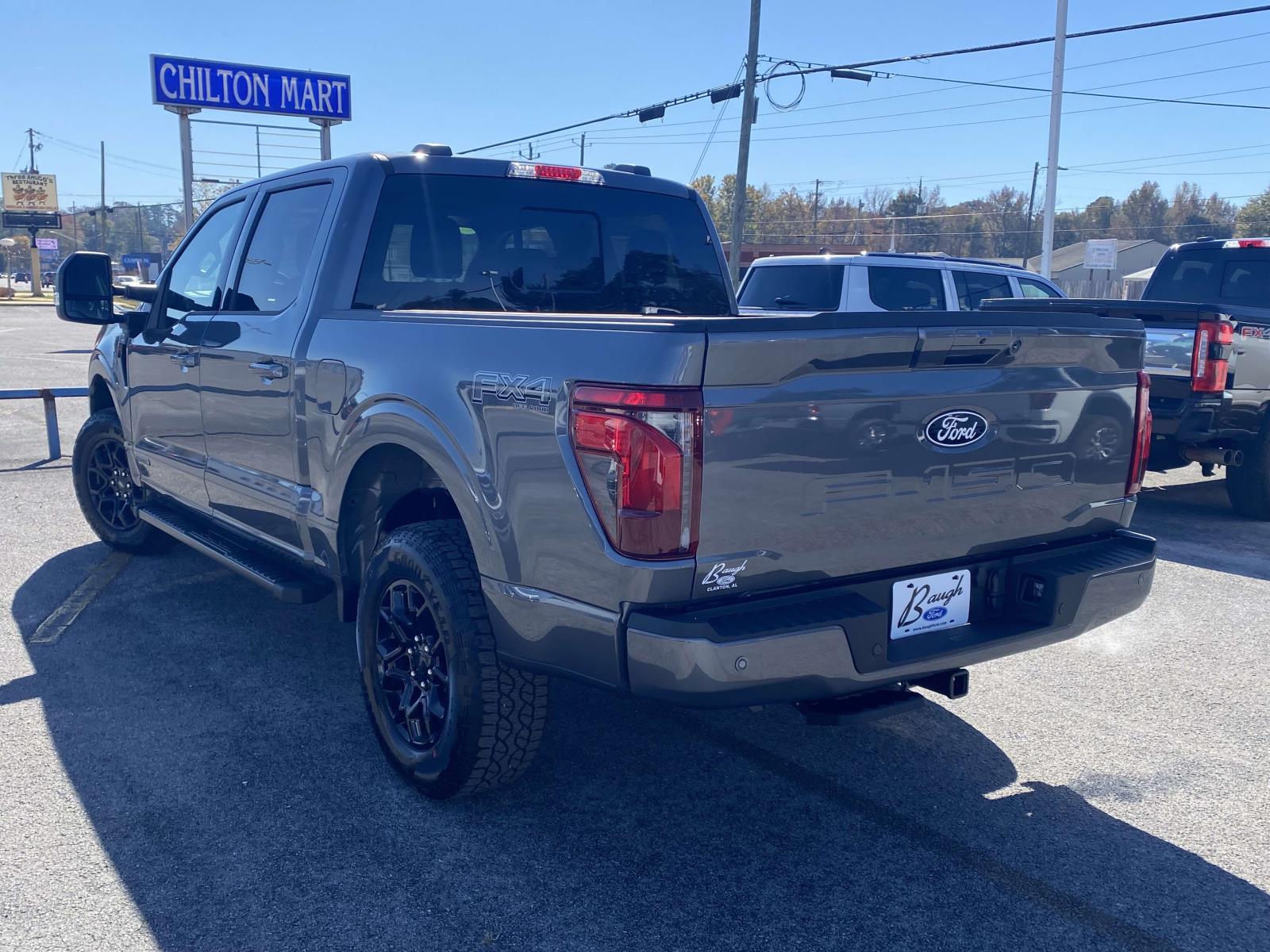 2025 Ford F-150 XLT photo 4