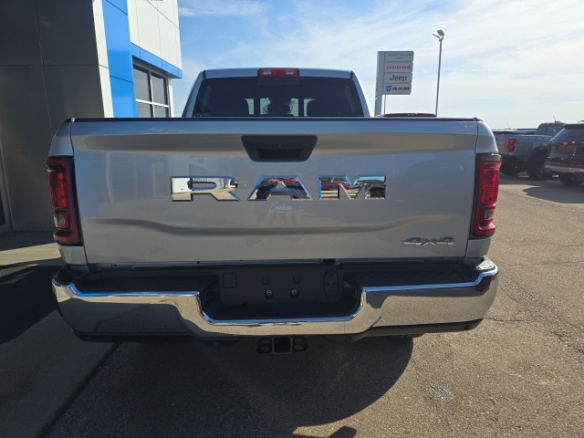 2026 Ram 2500 Tradesman photo 4