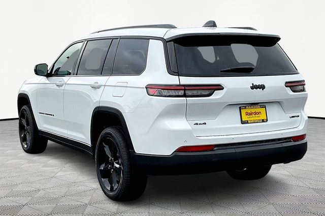 2025 Jeep Grand Cherokee Limited photo 3