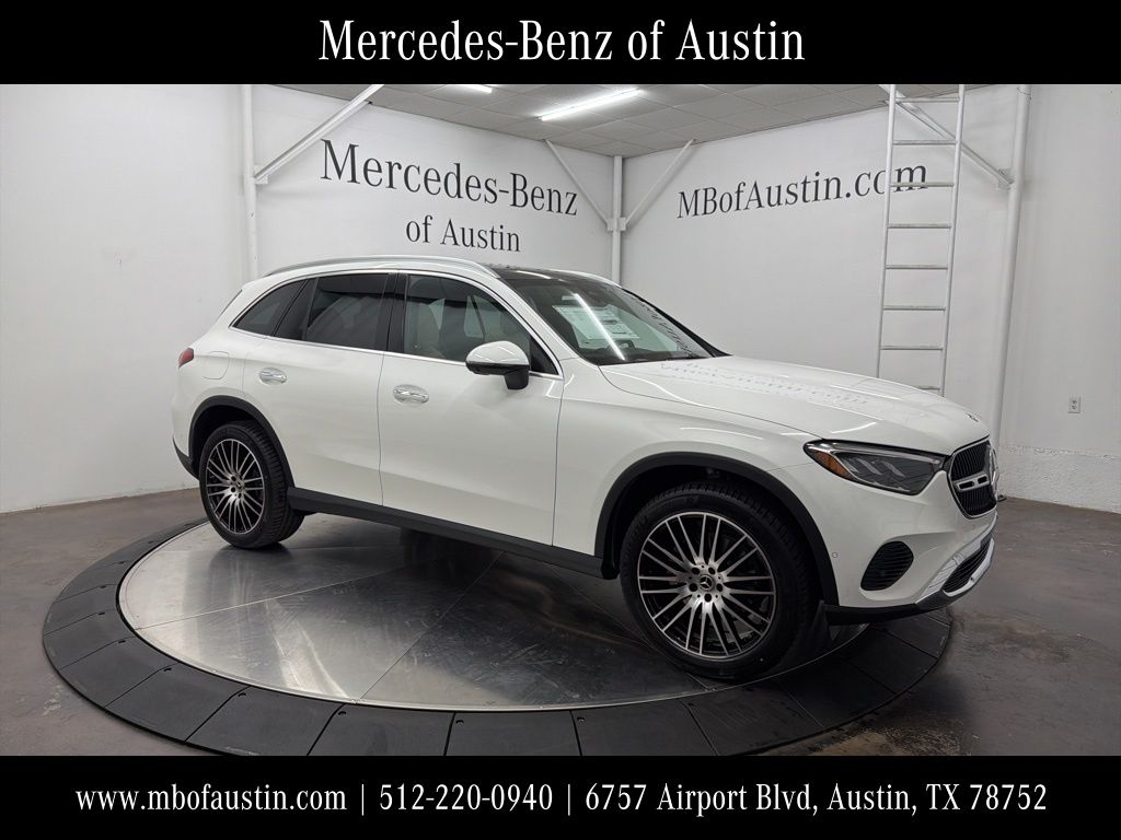 2026 Mercedes-Benz GLC Base's photo