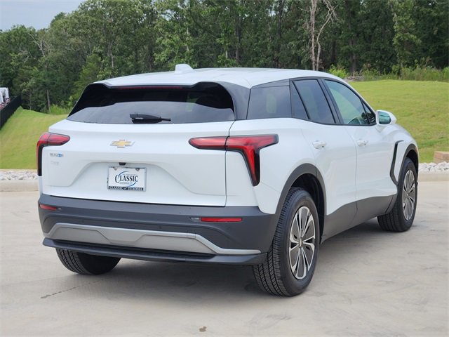 2025 Chevrolet Blazer EV photo 3