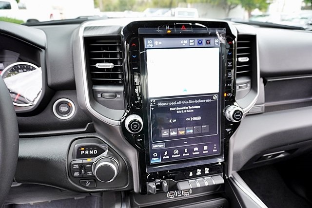 New 2026 Bright White Clear-Coat Exterior Paint RAM Big Horn/Lone Star image 33