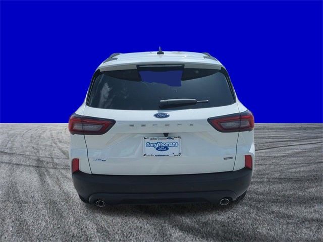 2025 Ford Escape ST-Line photo 5