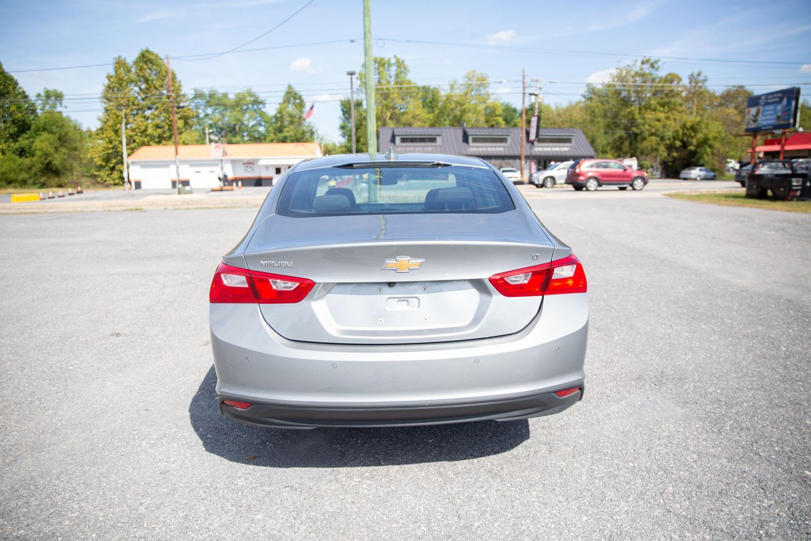2024 Chevrolet Malibu 1LT photo 4