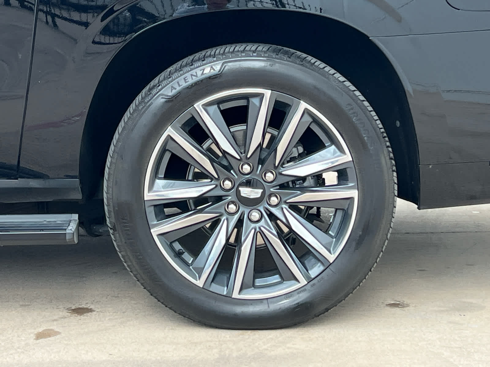 2023 Cadillac Escalade ESV Sport photo 8