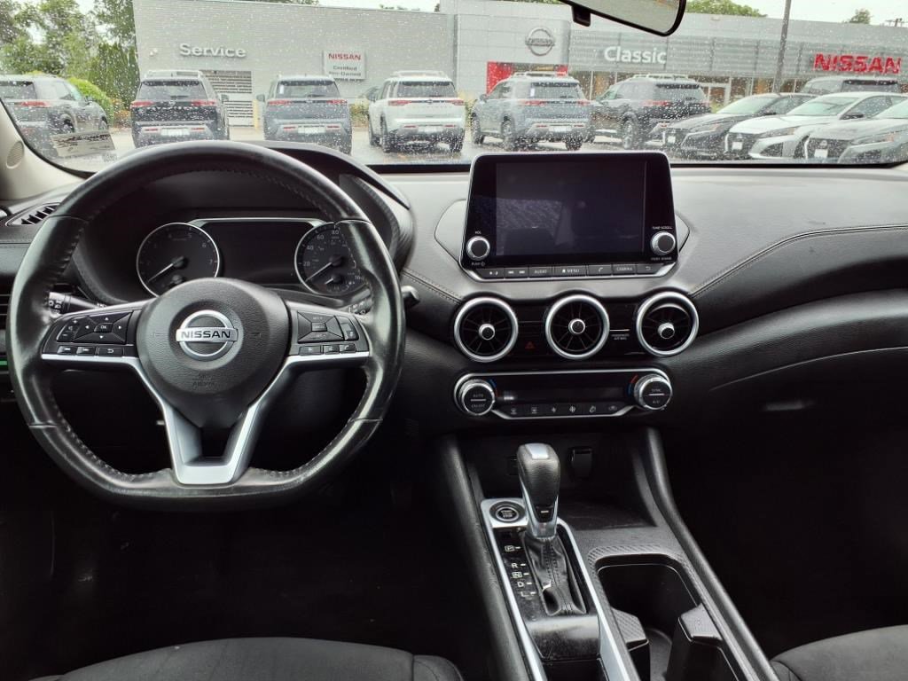 2021 Nissan Sentra SV photo 10