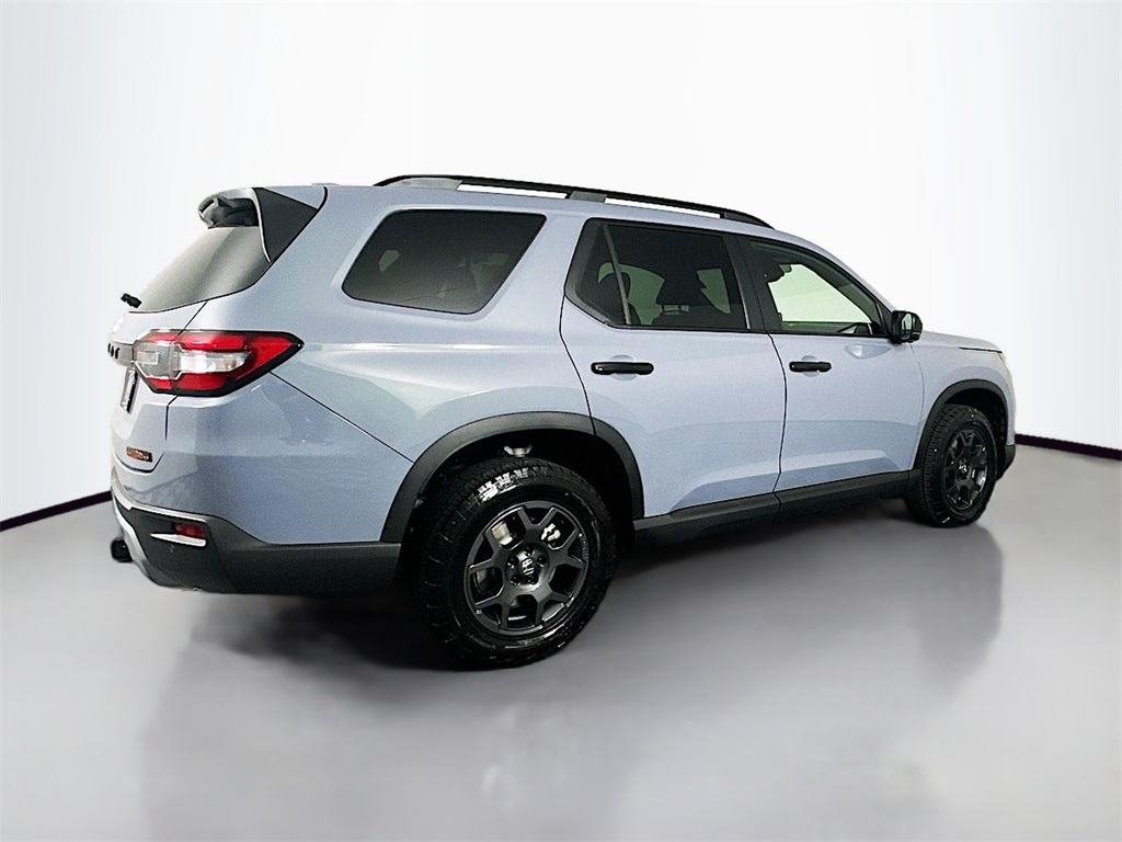 2025 Honda Pilot TrailSport photo 7