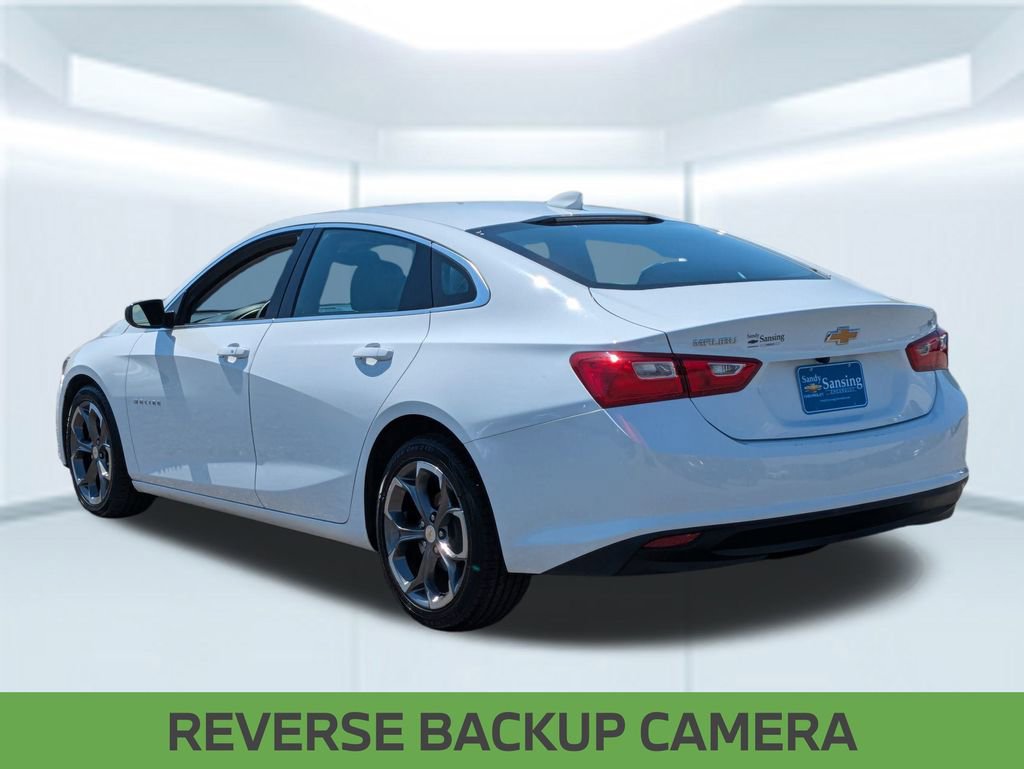 2023 Chevrolet Malibu 1LT photo 2