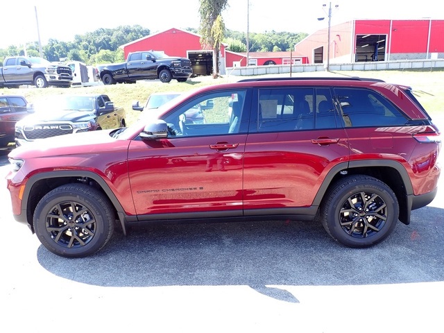 2025 Jeep Grand Cherokee Altitude X photo 2